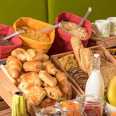 Ibis Styles Centre - Gare Part Dieu Hotel 3*