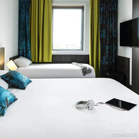 Hotel Ibis Styles Centre - Gare Part Dieu 3*