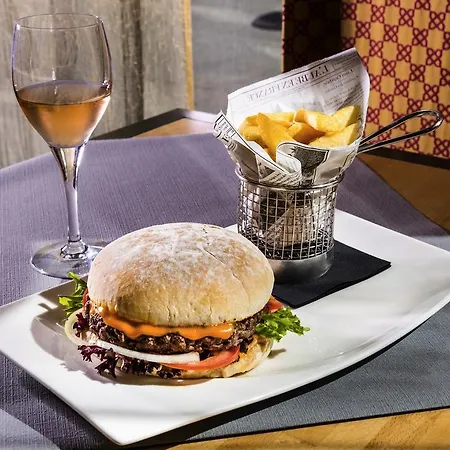 Hotel Ibis Styles Centre - Gare Part Dieu 3*